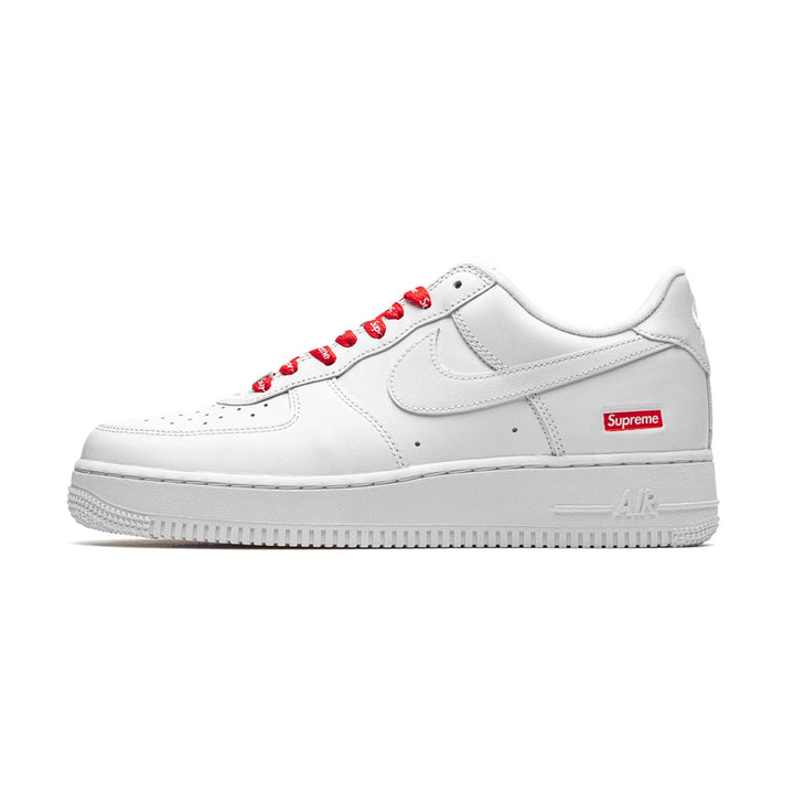 NIKE SUPREME AIRFORCE 1 LOW SNEAKER