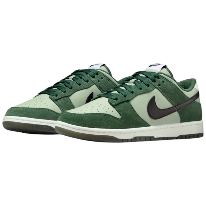 Risq Takers The View Tee White With Dark Green Combo